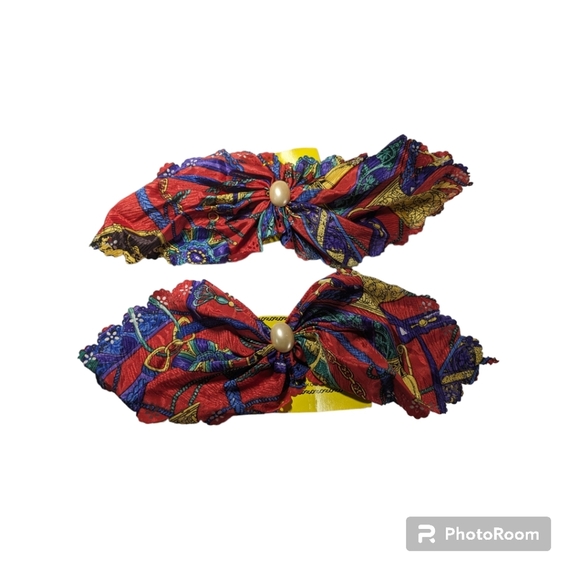 Hair Accessories. 1 Pair of Hair Clips. NWT. - Picture 5 of 9